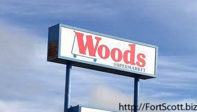 Woods Supermarket to close Fort Scott location