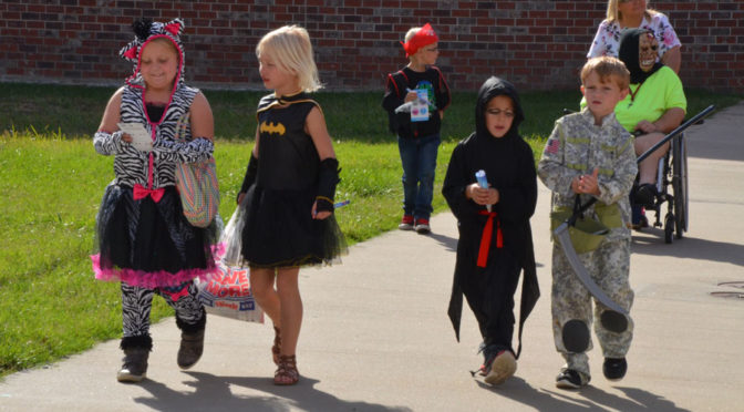 Lowell Milken Center to Hand Out Candy, Coloring Books During Parade