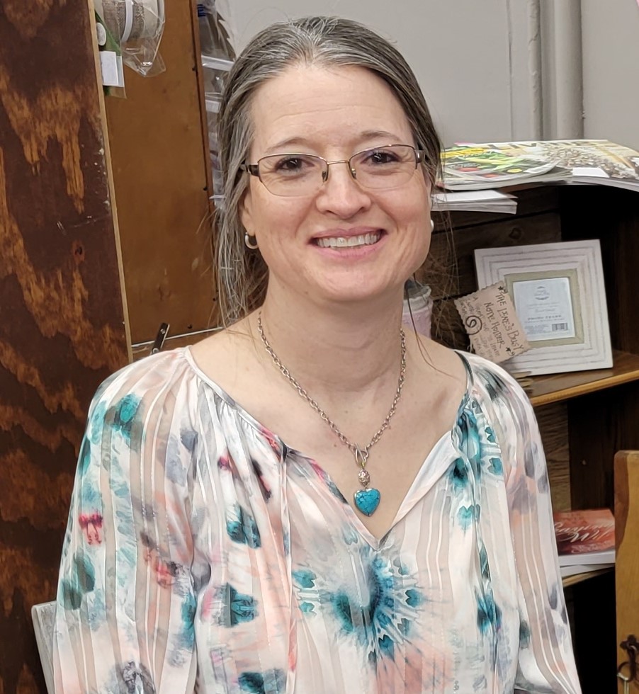 New Downtown Business Barbed Wire and Roses Vintage Market Fort Scott Biz