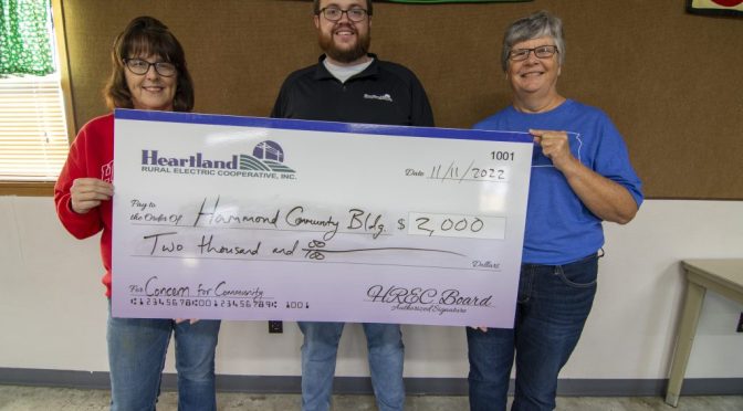 Heartland REC awards $2,000 to Hammond Community Building